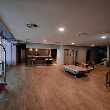 Avant Park Hotel Ла Риоха Екстериор снимка